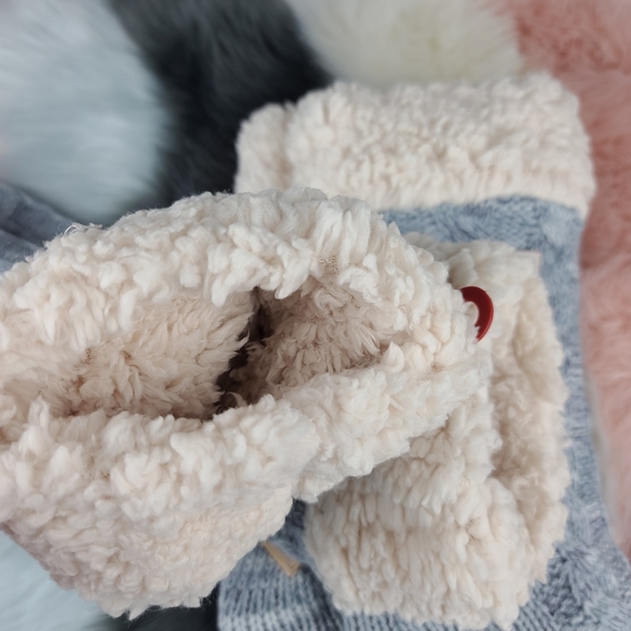 2 pairs of Dearfoams boot height slipper socks - Picture 7 of 8